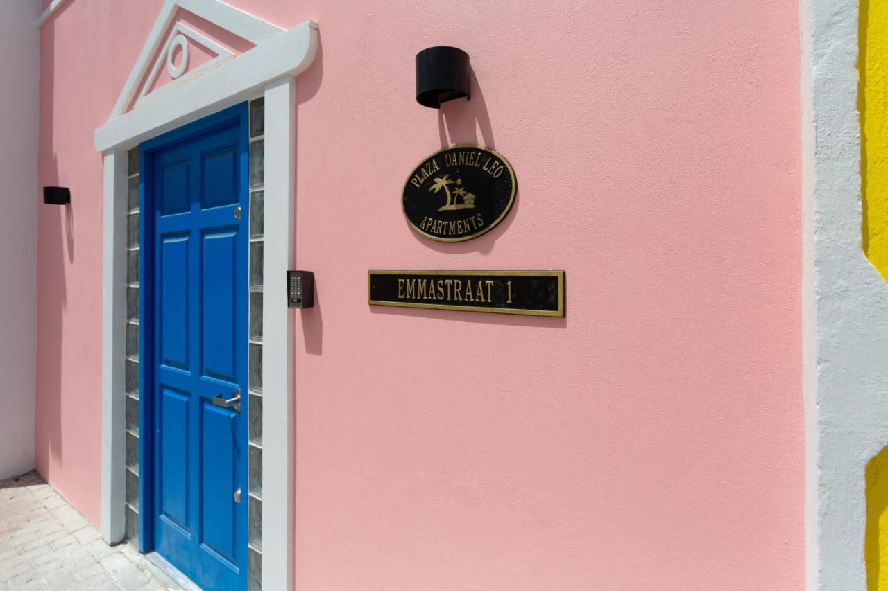 Oranjestad City Suites エクステリア 写真